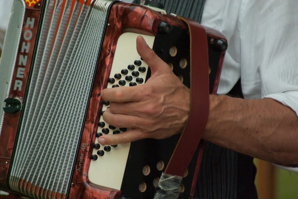 BelevenisTafel Accordeon